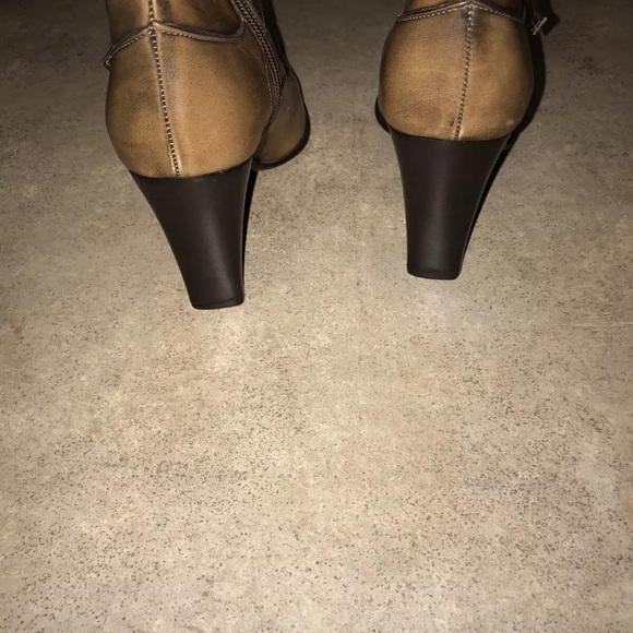 Gorgeous Brand New Via Spiga boots! - Picture 5 of 9